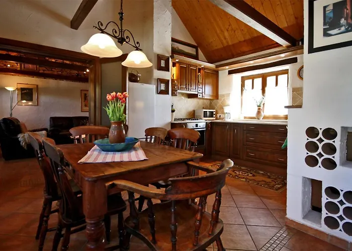 Sweet Vendeghaz 度假居 *